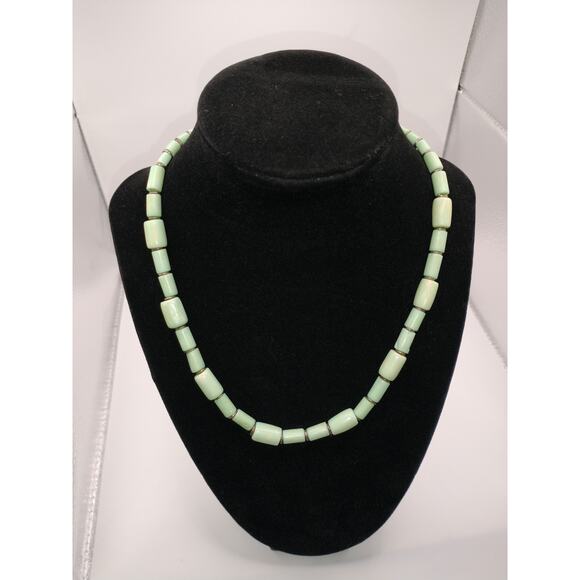 Vintage Light Green Bone and Silver Necklace 8 3/4" - Picture 2 of 12